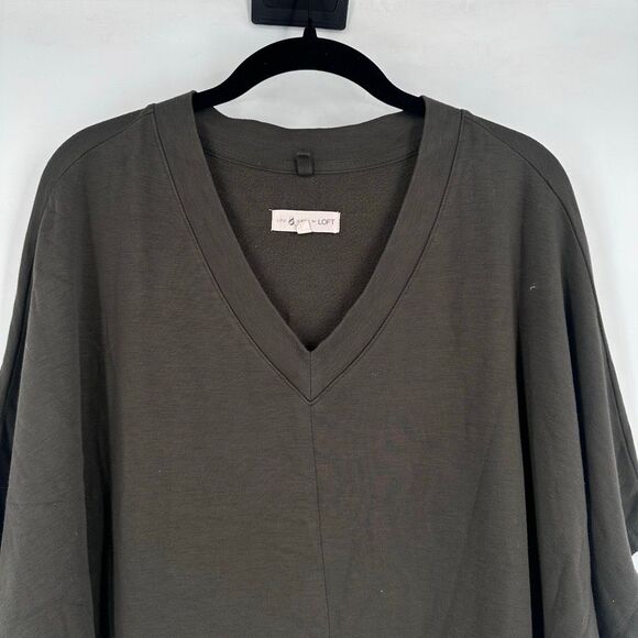 Lou & Grey Signature soft Wetland Green V-Neck Poncho Sweater Knit Top Size XS - Picture 4 of 12